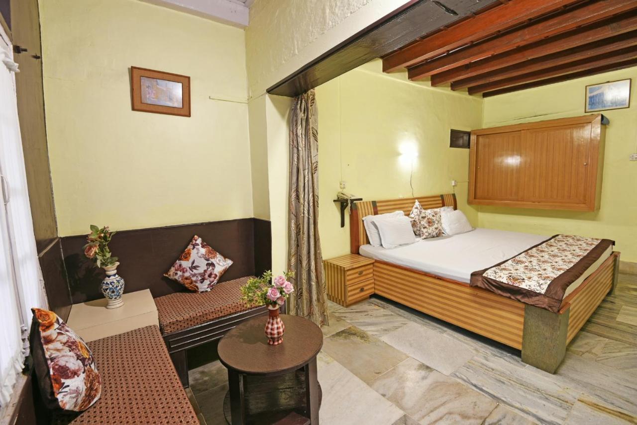 India Hotel - Lake View - Mall Road ไนนิตาล ภายนอก รูปภาพ