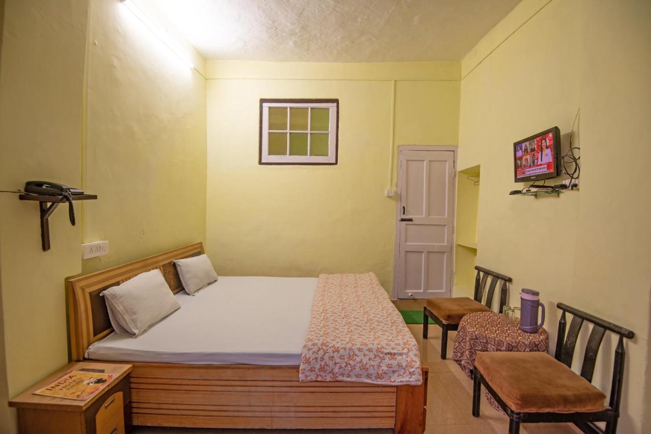 India Hotel - Lake View - Mall Road ไนนิตาล ภายนอก รูปภาพ