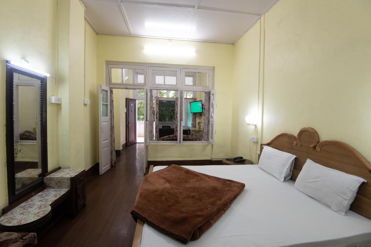 India Hotel - Lake View - Mall Road ไนนิตาล ภายนอก รูปภาพ